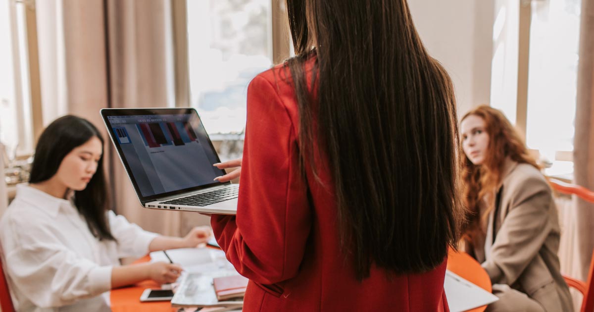 réunion d'équipe institut de beauté