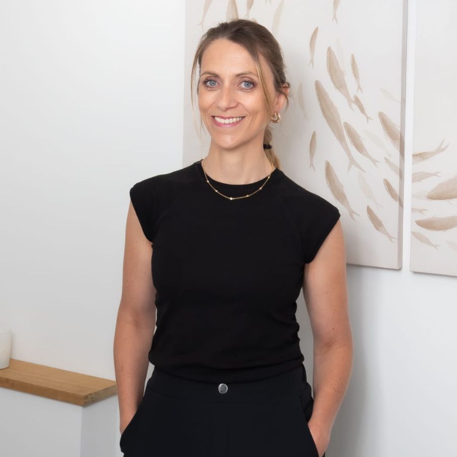portrait d'Emilie Julia gérante d'institut et experte en soin du visage EsthéSkin